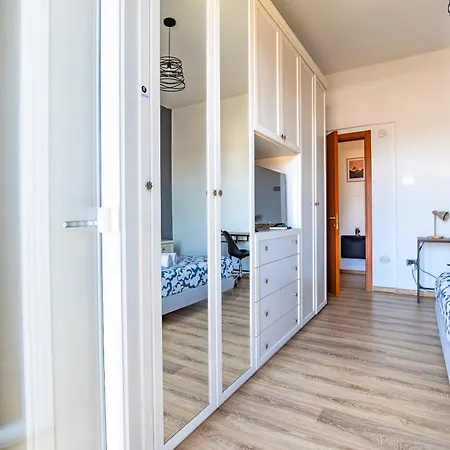 Elegante Dimora La Spezia-free Parking Apartment