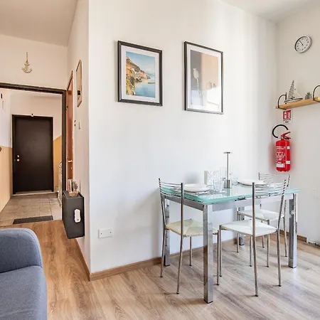 Apartment Elegante Dimora La Spezia-free Parking *