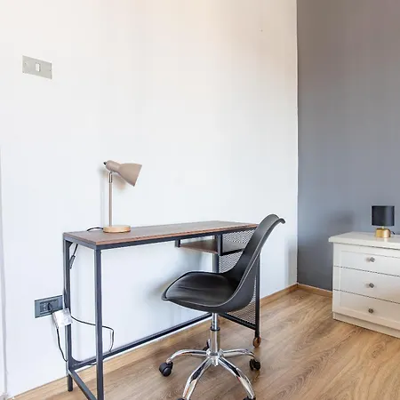 - Parcheggio Gratuito Apartman La Spezia